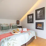 Decor - Clerigos By Host Wise Apartman Porto