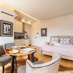 Decor - Clerigos By Host Wise Porto