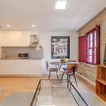 Apartment Decor - Clerigos By Host Wise Porto