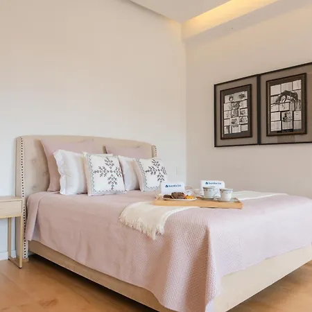 Decor - Clerigos By Host Wise Appartement *