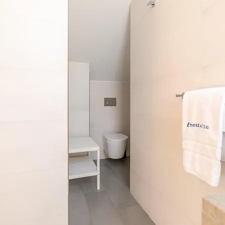 Decor - Clerigos By Host Wise Appartement Oporto