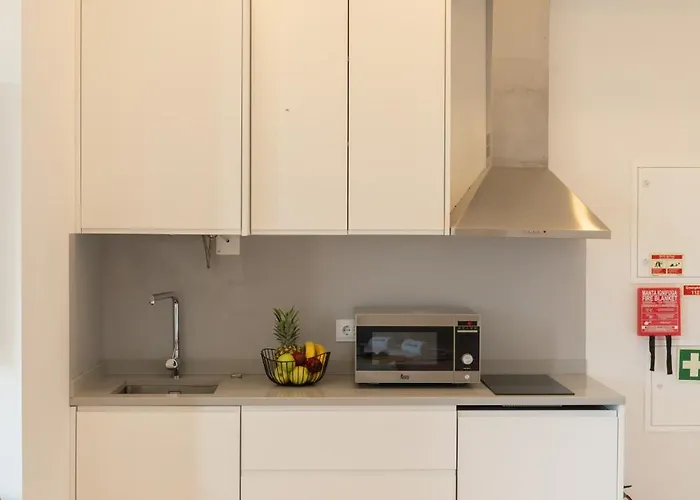 Decor - Clerigos By Host Wise Porto