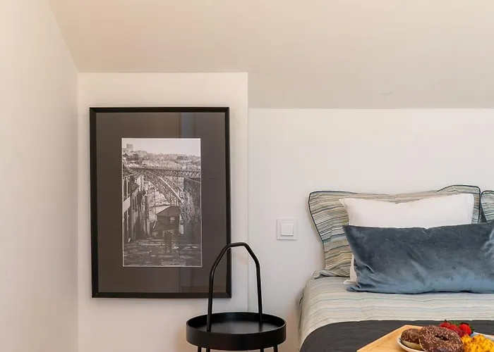 Decor - Clerigos By Host Wise Apartment