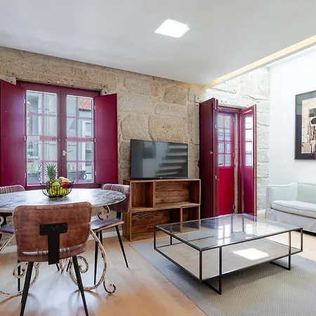 Decor - Clerigos By Host Wise Appartamento *