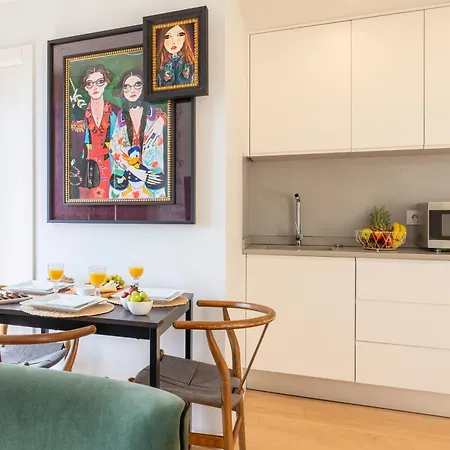 Decor - Clerigos By Host Wise