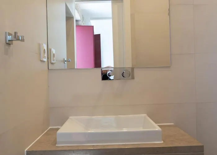 Decor - Clerigos By Host Wise * 포르투